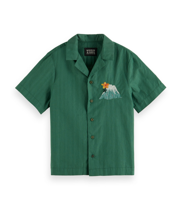 Short-sleeved embroidered camp shirt